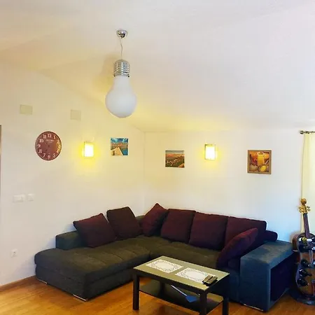 Villa Aranea Mit Privatem Pool !!!