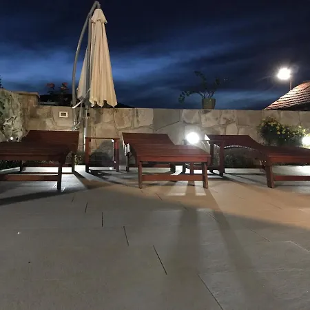 Aranea Mit Privatem Pool !!! Villa Gustirna